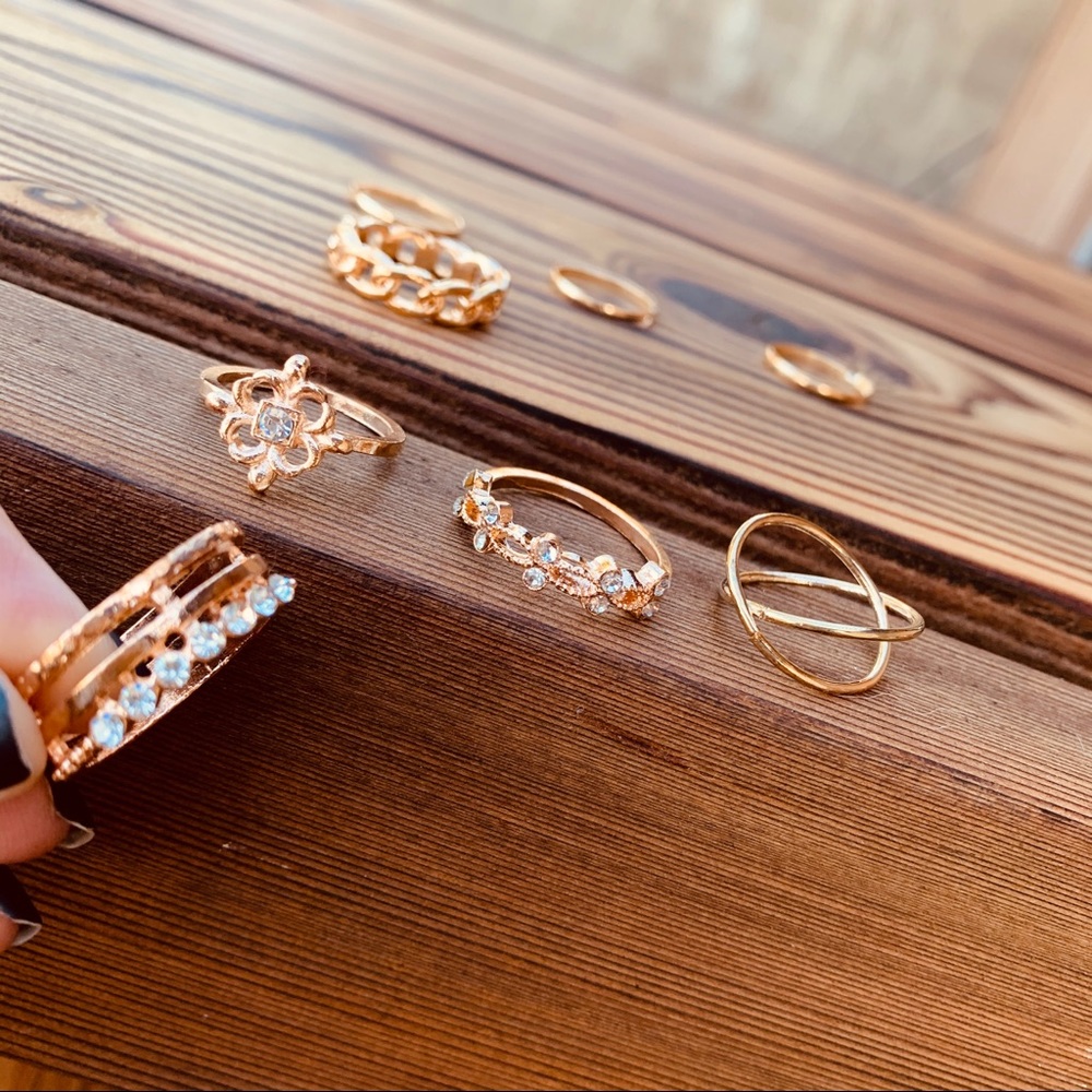 DALILAH ♡ 8pcs Rings GIFT SET - Picture 7 of 8